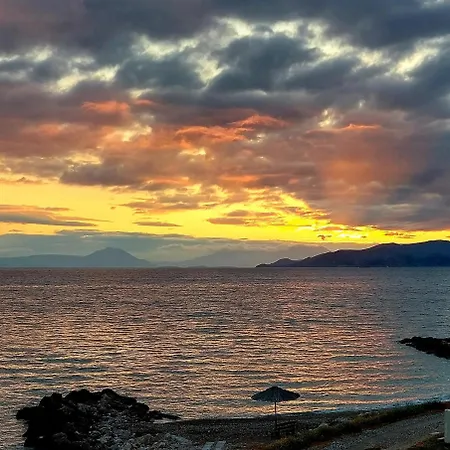 Διαμέρισμα Διαμέρισμα LENIA μπροστά στην θάλασσα! Κιάτο